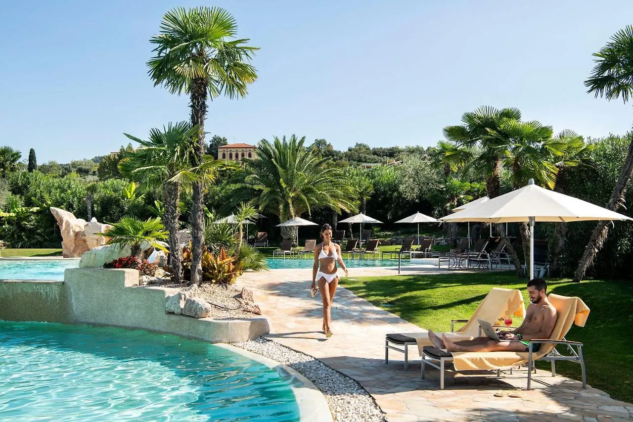 Color Hotel Style, Design & Gourmet Bardolino Italy
