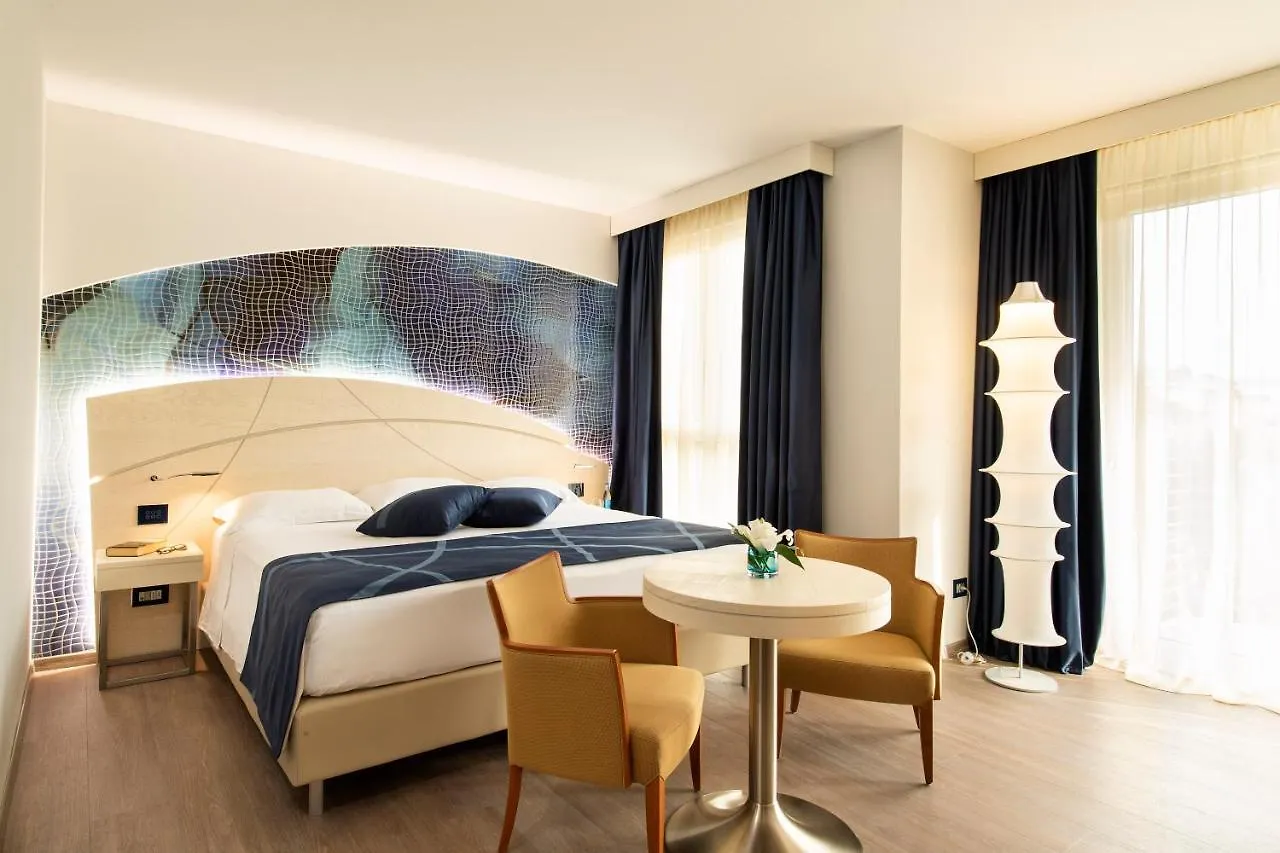 Color Hotel Style, Design & Gourmet Bardolino