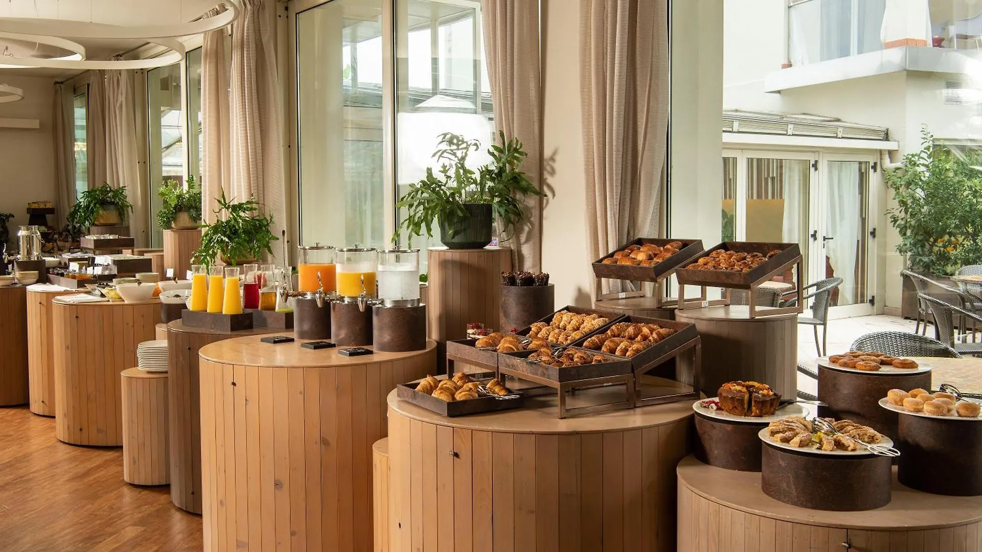 Color Hotel Style, Design & Gourmet Bardolino