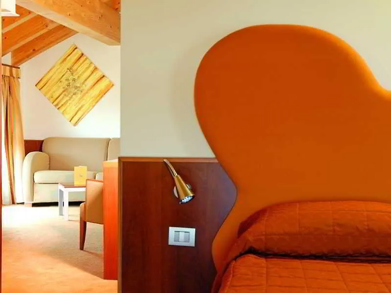 Color Hotel Style, Design & Gourmet Bardolino