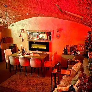 Red Impression - In The Center Apartment Florence