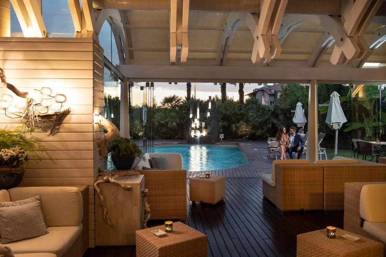 Color Hotel Style, Design & Gourmet Bardolino