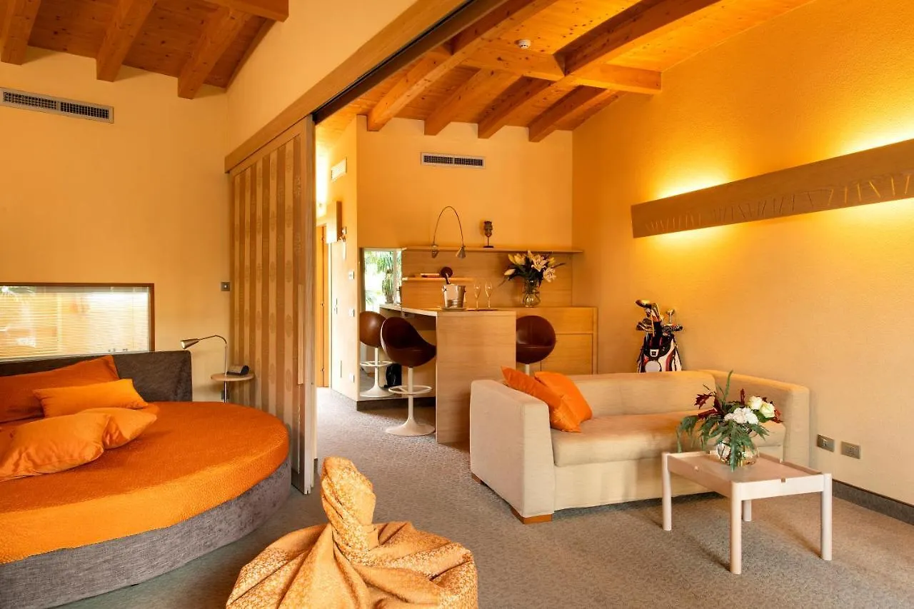 Color Hotel Style, Design & Gourmet Bardolino
